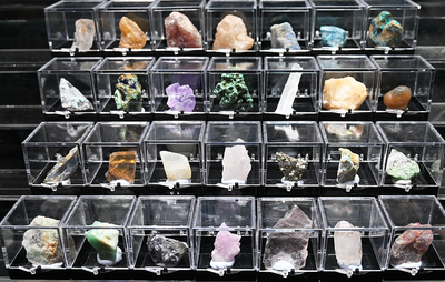 Rock Collection - 28 mineral specimens!  Mounted in plastic boxes.